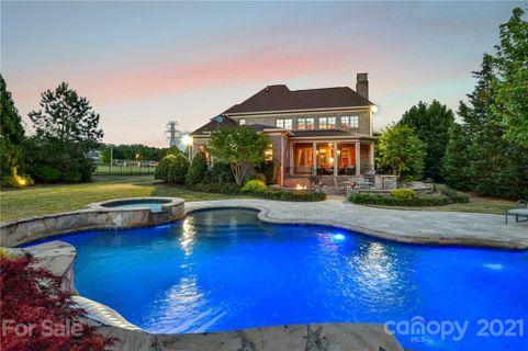 2816 Crane Road