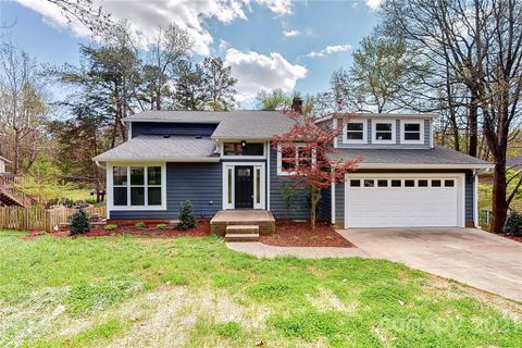 225 Coach Ridge Trail