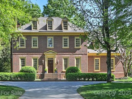 Previously sold for $890,000