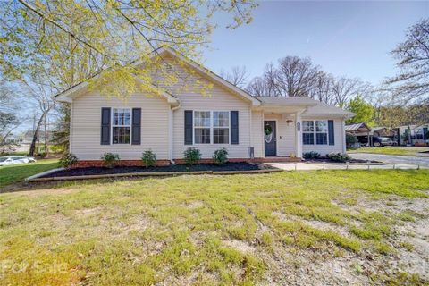 1009 Crescent Way