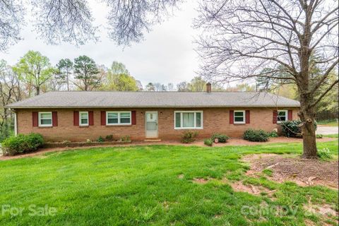 330 29th Avenue sold home in Northwood Hills, Hickory, NC