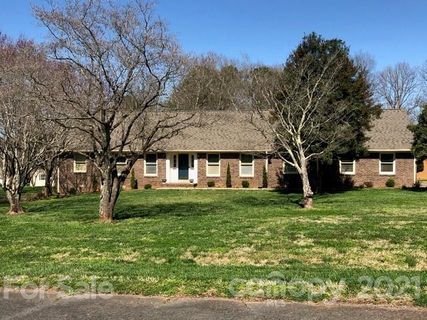 130 Lyn Road sold home in Hidden Hut Farms, Salisbury, NC