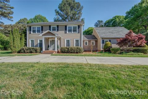 1200 Heatherloch Drive