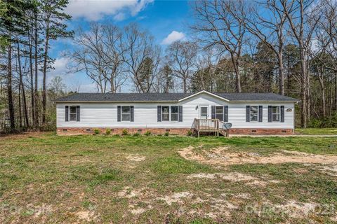 561 Hares Way sold home in Hunters Retreat, Lincolnton, NC