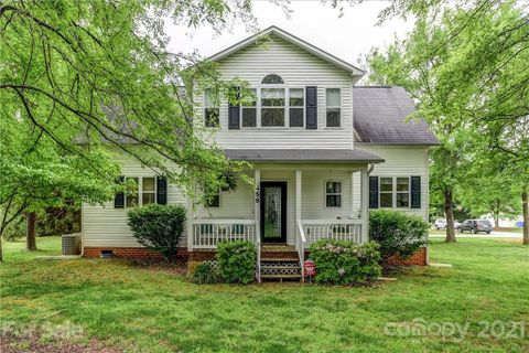 458 Stutts Road sold home in Marina Village, Mooresville, NC