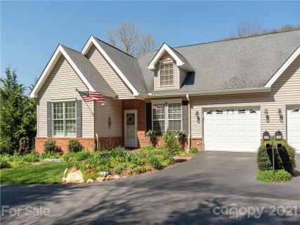 115 Hibiscus Lane