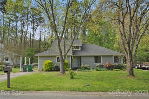 8508 Rittenhouse Circle