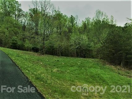 Lot 67 Spring Hollow Drive sold home in Seven Glens, Mars Hill, NC