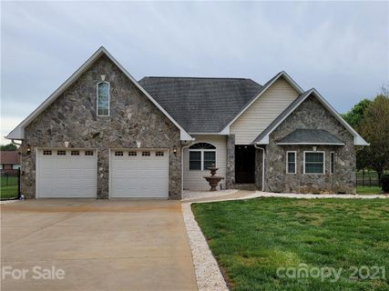194 Jane Sowers Road sold home in Sherwood Forest, Statesville, NC