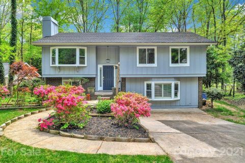 1037 Pineborough Road