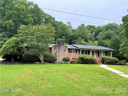 323 Random Drive sold home in Random Hills, New London, NC