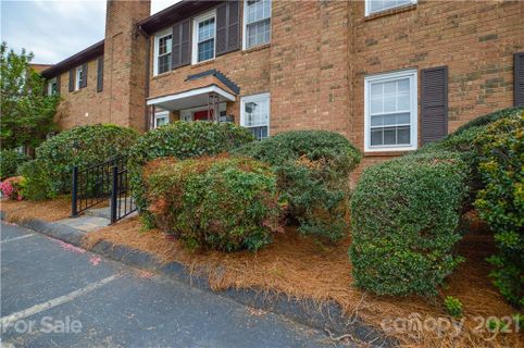 911 Nottingham Drive 24