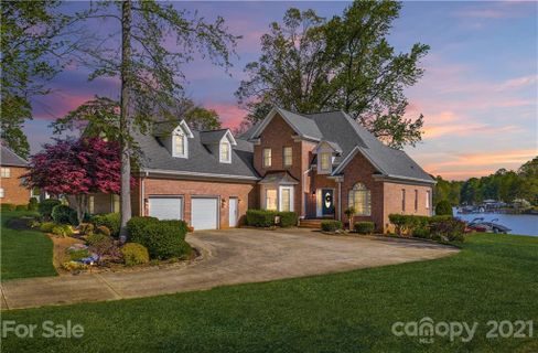 143 Castles Gate Drive