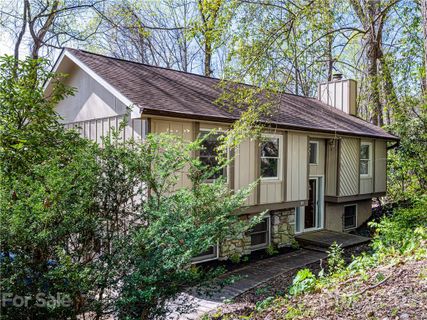 83 Tuckaway Drive sold home in Kenwood, Asheville, NC