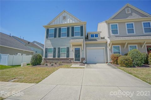 2815 Hopeton Court