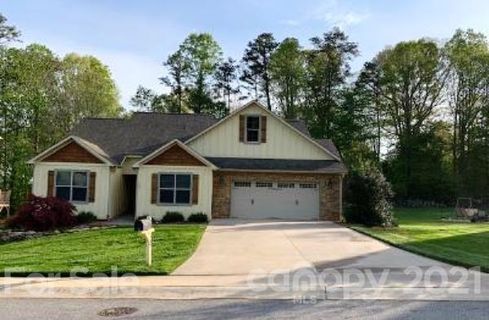 122 Maplewood Court