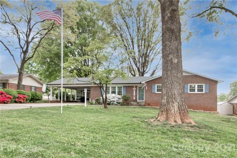 129 Deal Lane sold home in Glen Echo, Statesville, NC