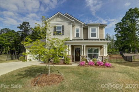 720 Laurel Oaks Court
