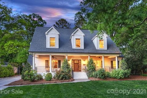 2601 Woodbrook Lane