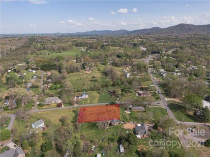 2180 E Winds Avenue sold home in East Winds, Morganton, NC
