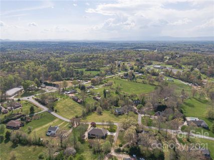 2156 E Winds Avenue sold home in East Winds, Morganton, NC