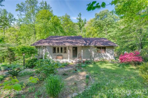 395 Laurel Way