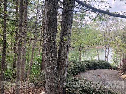 00 Canoe Drive