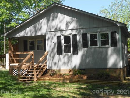 402 N Bragg Street sold home in nelson heights, Monroe, NC