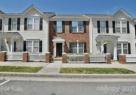 821 Dillard Road