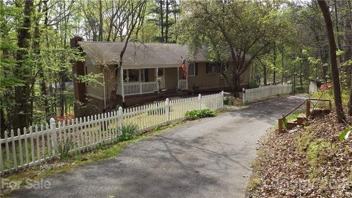 228 Robinwood Trail