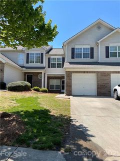 12326 Stratfield Place Circle