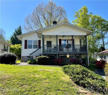 8 Mctindal Circle sold home in Twin Springs, Asheville, NC