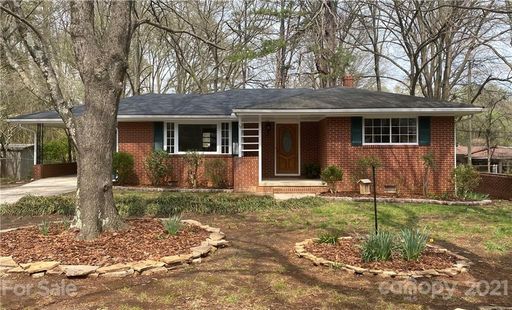 1617 W Colonial Drive