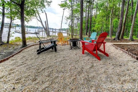 325 Silvercliff Drive
