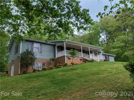 785 Moss Drive