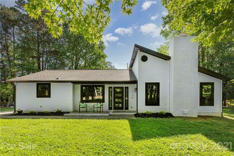Previously sold for $318,550