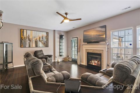 5358 Jocelyn Lane