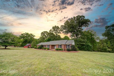 2802 Cedar Trail Lane sold home in Olive Branch Estates, Wingate, NC