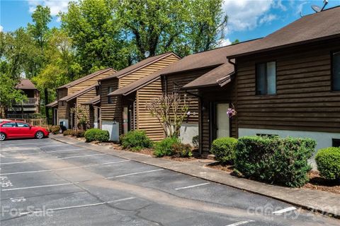 1420 11th Street Drive 17 sold home in Forest Hill, Hickory, NC