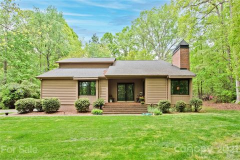 5000 Saddle Horn Trail sold home in Providence Woods South, Matthews, NC