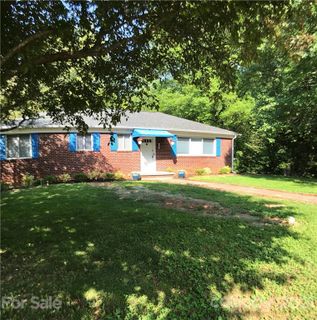 104 30th Avenue sold home in Fairview Park, Hickory, NC