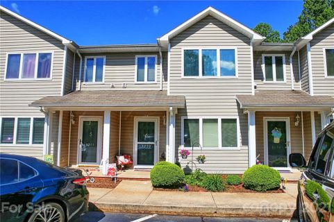 3239 White Oak Court sold home in White Oak Manor, Claremont, NC