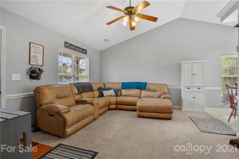923 Londonderry Drive sold home in Westover, High Point, NC