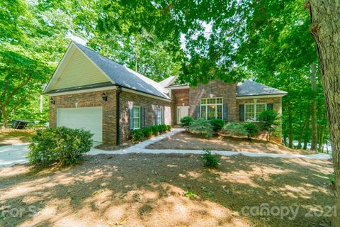165 Trollingwood Lane