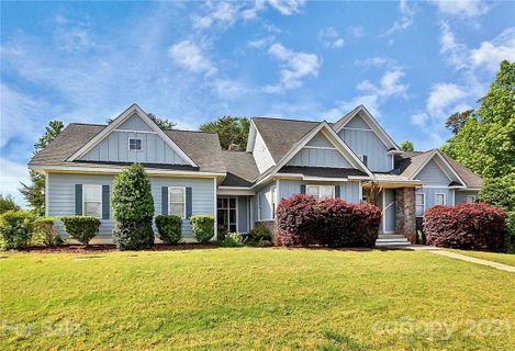 17306 Yachtsman Court