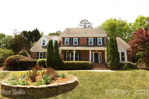 2031 Kilmonack Lane