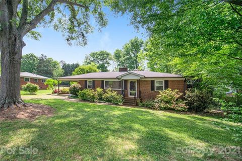 3900 Arvin Drive sold home in Arvin Hills, Charlotte, NC