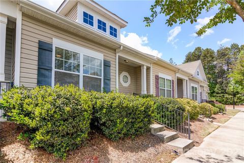 4325 Macey Lane