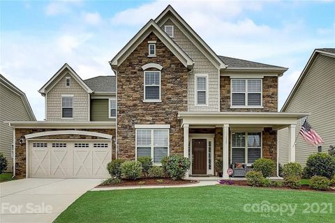 135 Heron Cove Loop