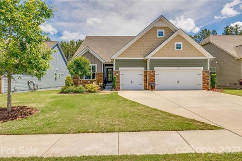 213 Sweet Briar Drive